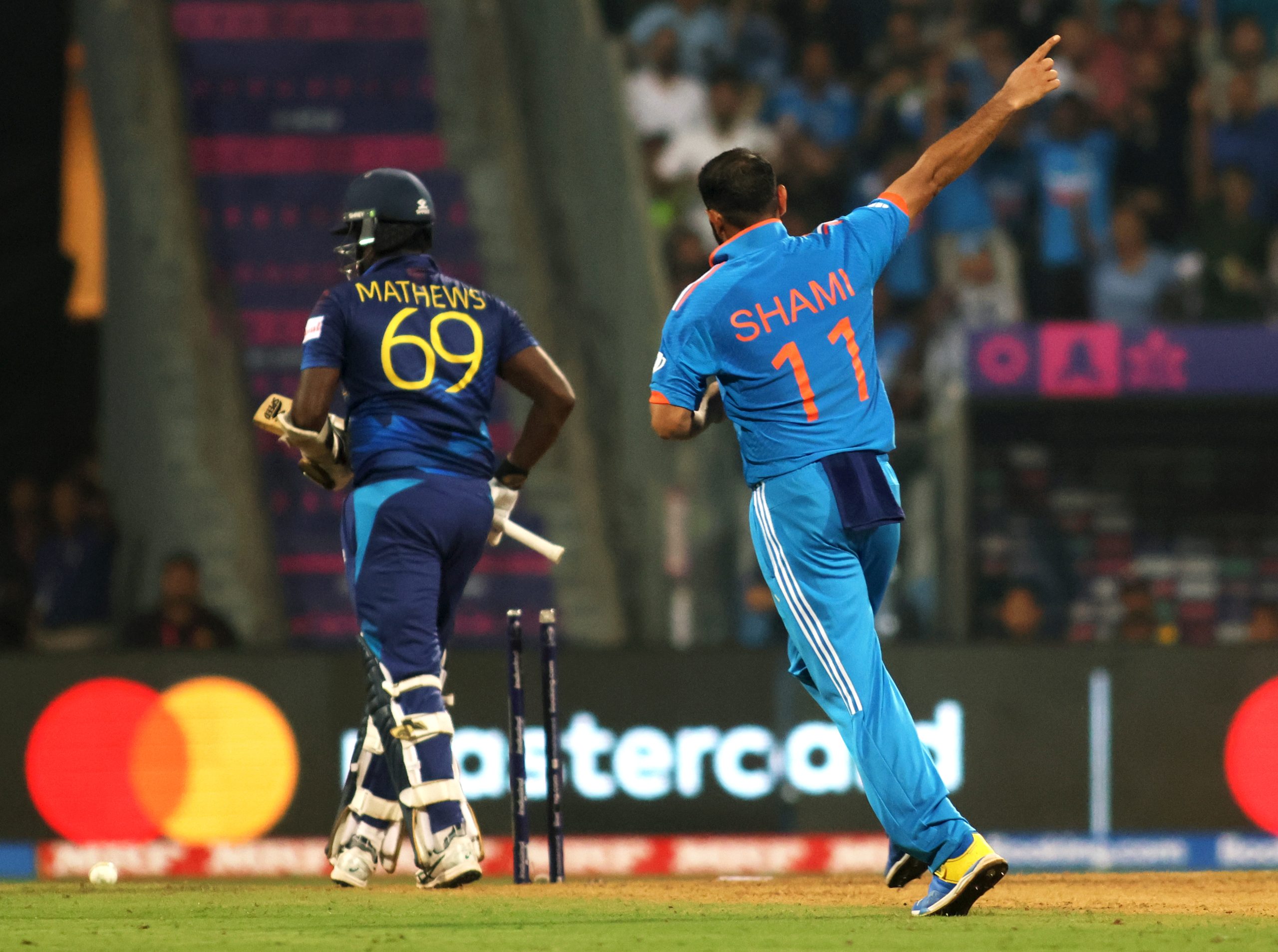 Mens Odi World Cup Shami Becomes The Highest Wicket Taker For India In Odi World Cup India 8457